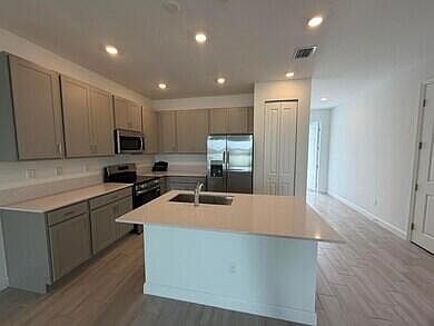 3rd image of 3772 HARBORSIDE Avenue
