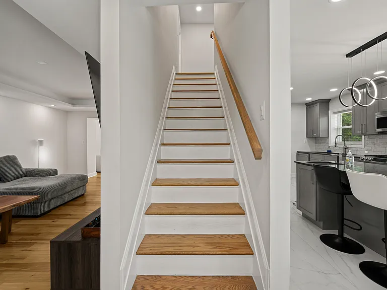 3717 Seven Mile Ln — Photo 19