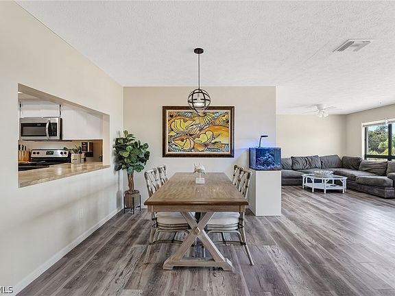 4th image of 12498 Riverside Dr APT 205