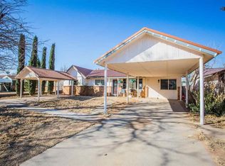 805 S 4th St, Jal, NM 88252