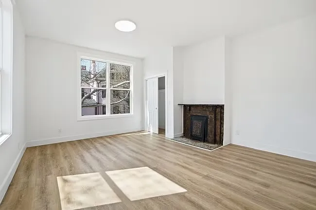 2210 Eureka Ter — Photo 31