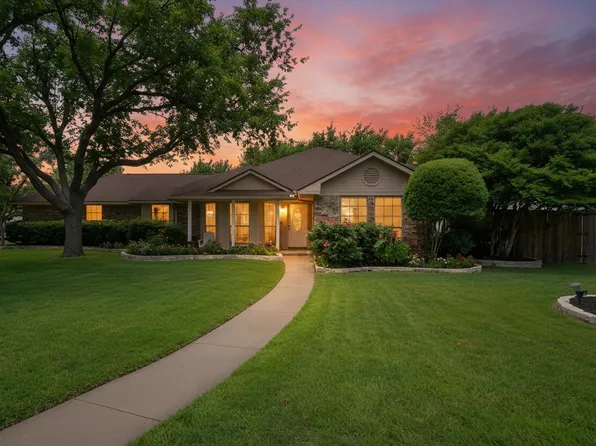 815 Katherine Ct, Cedar Hill, TX 75104