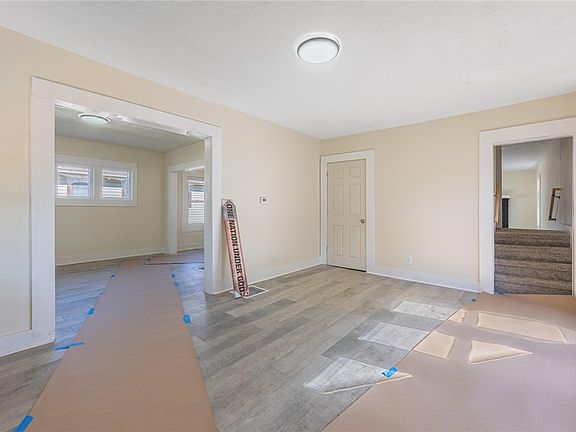 5th image of 2315 Beatrice St