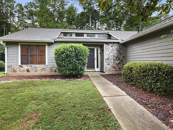 2nd image of 2715 Shadow Pine Dr
