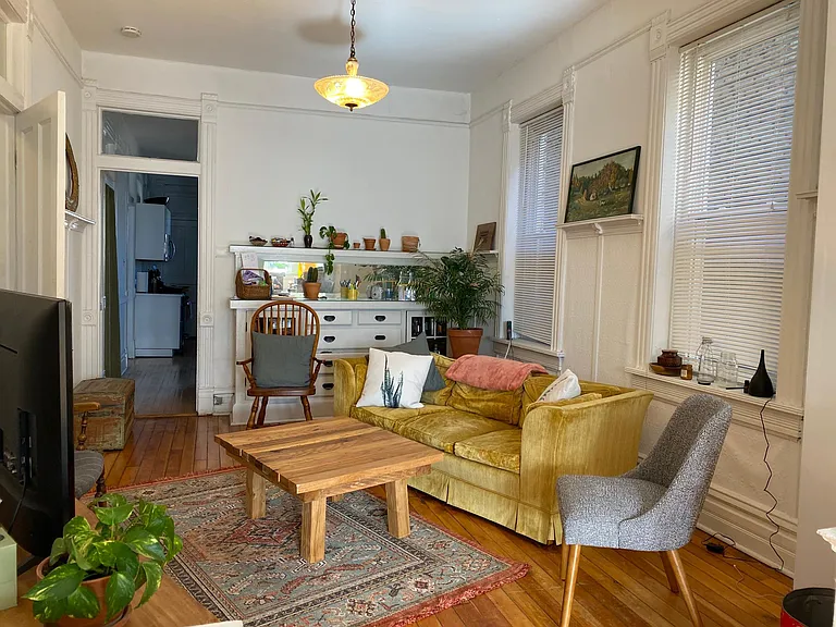 2132 W 21st St #3F — Photo 2