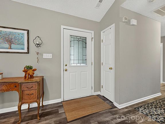 3rd image of 2316 Ivy Run Dr