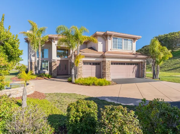 27868 Crowne Point Dr, Salinas, CA 93908