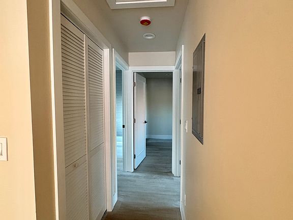 5th image of 11720 Utah Ave #1