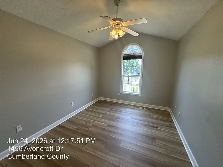 1456 Avoncroft Dr — Photo 21