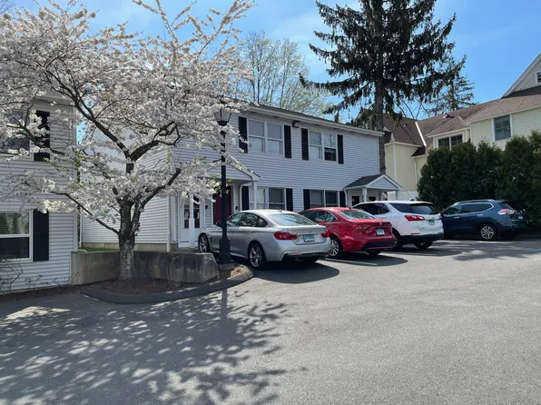 12 Grove St #C, Ridgefield, CT 06877