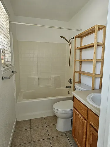 1096 Squire Dr #B Photo 1 1096 Squire Dr #B Photo 1