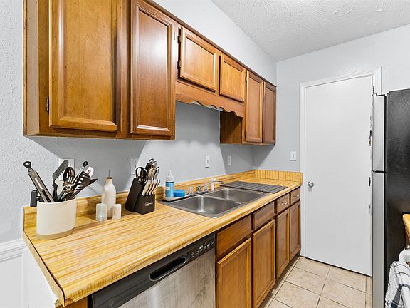 5th image of 701 Patton Chapel Way #701
