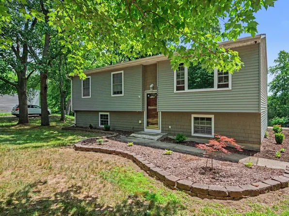 25581 Pleasant Dr, Mattawan, MI 49071