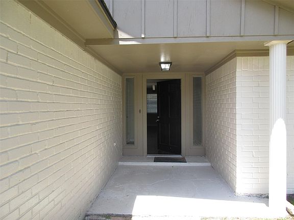 5th image of 16330 Deer Lick Dr