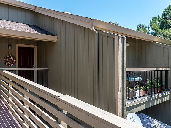 2nd image of 13009 Lincoln Way APT 104