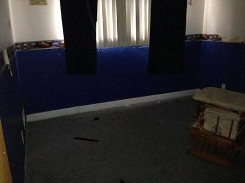 3rd image of 928 E 159th Pl