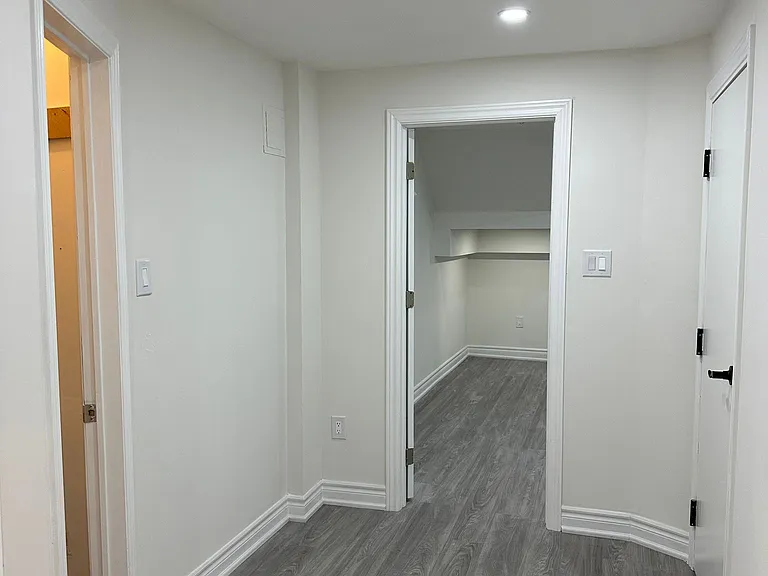 32 Slader Heights St #LOWER — Photo 8