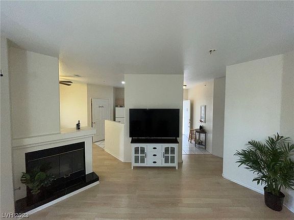 3rd image of 6480 Annie Oakley Dr Unit 321
