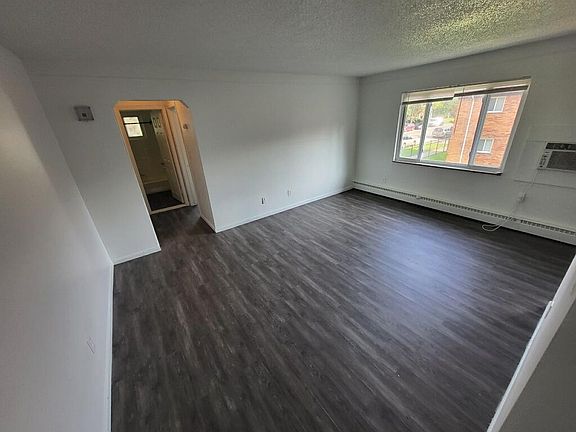 3rd image of 8279 Schaefer Hwy #20