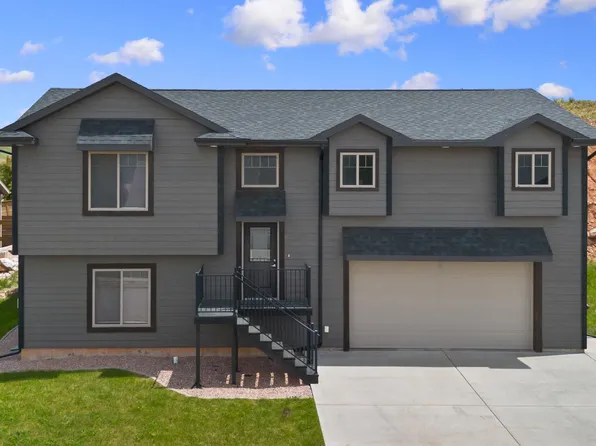 5810 Harper Ct, Rapid City, SD 57702