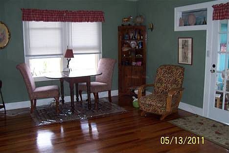 5th image of 132 4th St S