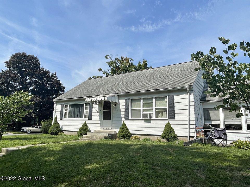 1st image of 24 Horton Ave