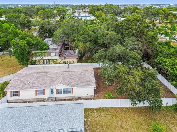 5633 Charles St, New Port Richey, FL 34652