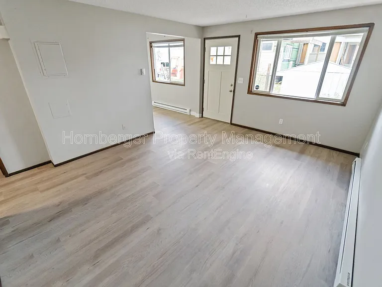 723 W York Ave #1 — Photo 3