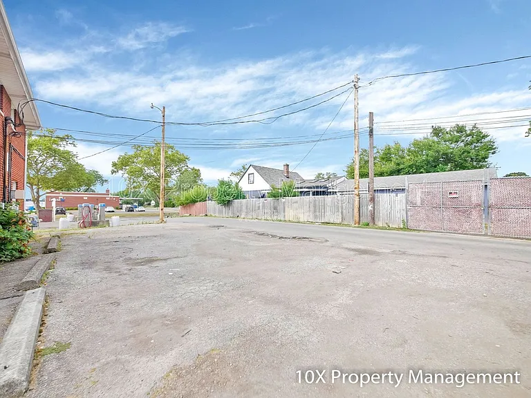 3257 Cleveland Ave #C — Photo 29
