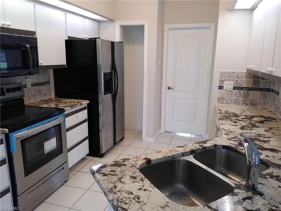 2nd image of 18403 Fern Rd