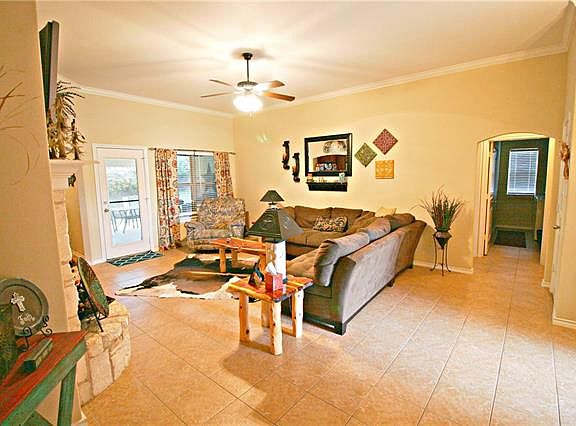 5th image of 908 Glenview Dr