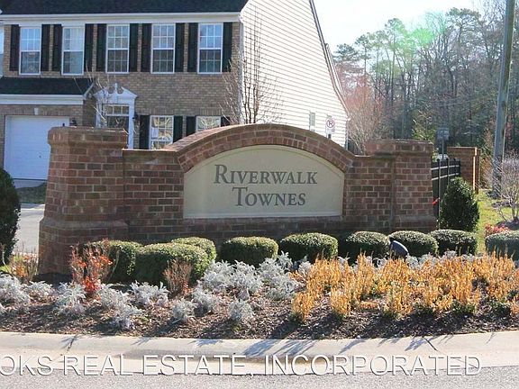 2nd image of 112 Alanna Ct