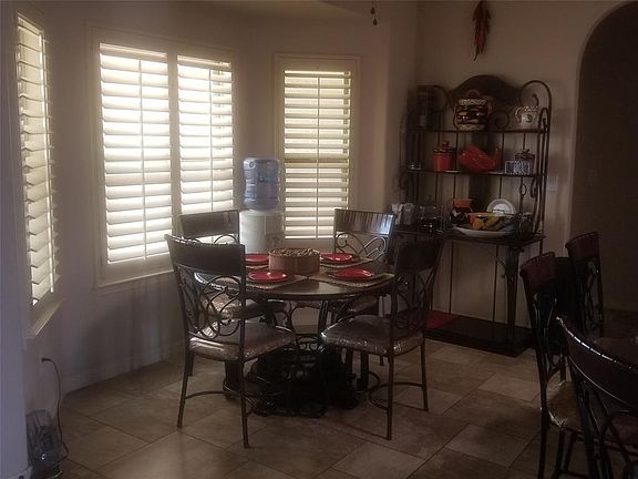 5th image of 11412 Menlo Ave