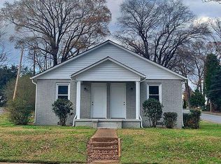 202 W D St, Newton, NC 28658