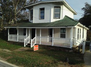 24 Lagrange St, Grantville, GA 30220