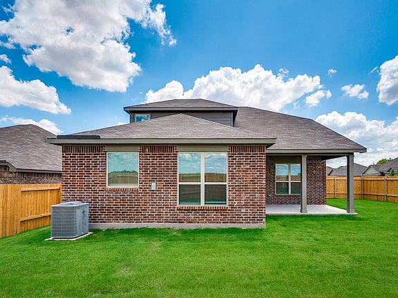 The Superior features a spacious, covered back patio.