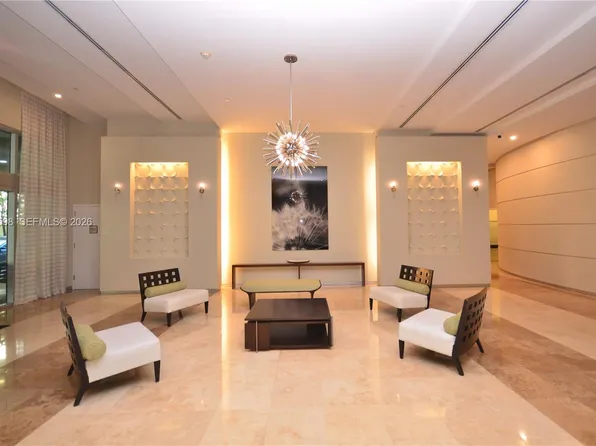 9055 SW 73rd Ct APT 1106, Miami, FL 33156