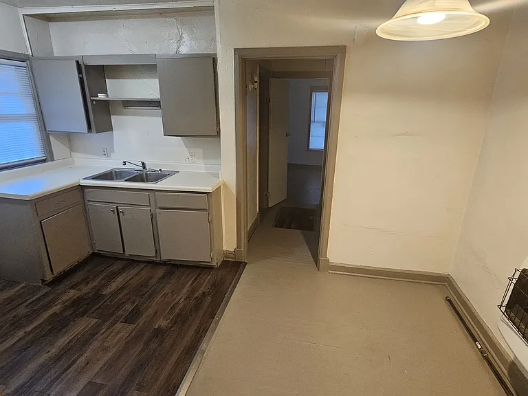 3160 Given Ave — Photo 5