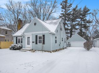 1209 Homecrest Ave, Kalamazoo, MI 49001