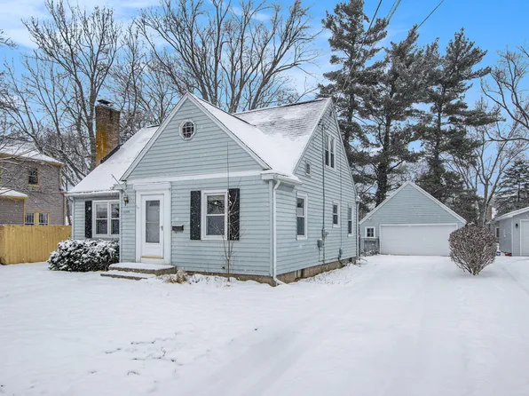 1209 Homecrest Ave, Kalamazoo, MI 49001