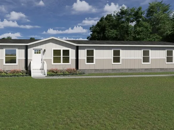 423 Emanuel Church Rd, Brunswick, GA 31523