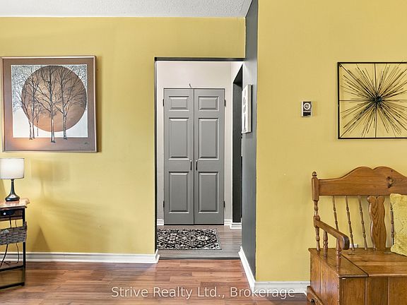 3rd image of 76 Waverley Rd