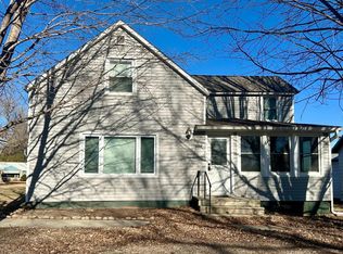 124 E Main St, Lime Springs, IA 52155