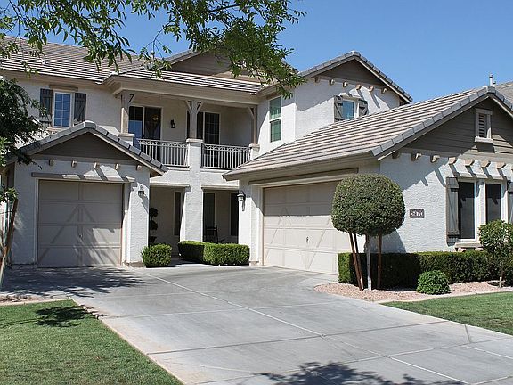 3rd image of 3470 E Comstock Dr