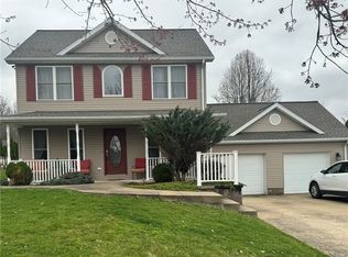 134 Harding Dr, Fayette City, PA