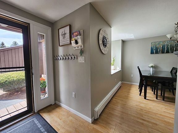 3rd image of 55 Spring Cove Road