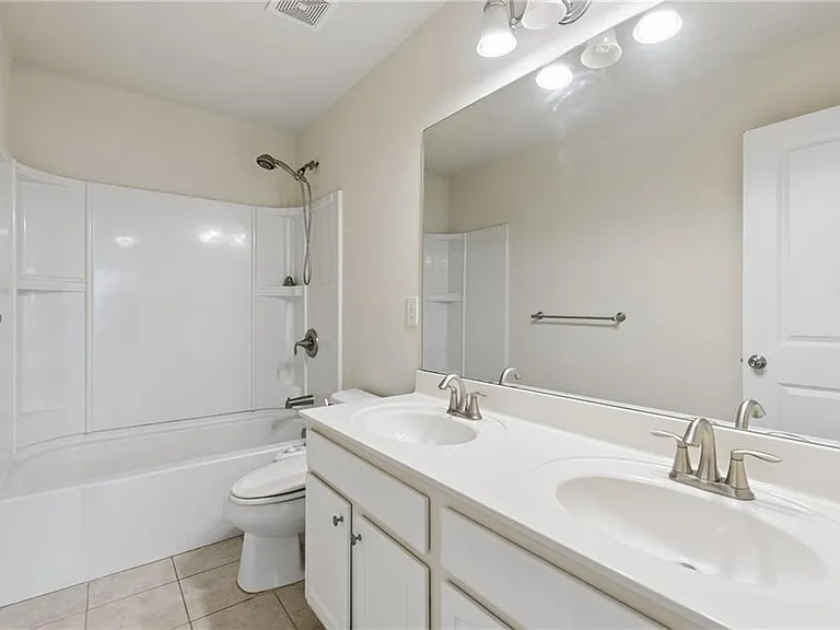5011 Morriscastle Dr — Photo 14