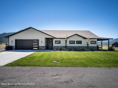 225 Sweetgrass Trl, Alpine, WY, 83128