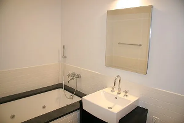 Rented by NY Casa Group | media 13