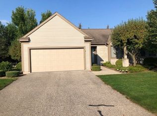5614 W Spring Knoll Dr, Bay City, MI